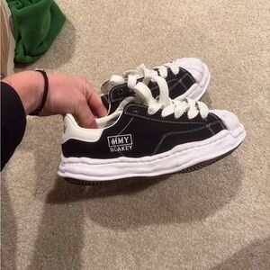 Maison MIHARA MMY Blakey Shoes